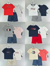 Lot de 2 teeshirt et 1 short Tommy  Hilfiger