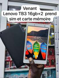 Tablette Lenovo TB3 16Gb sim et carte mémoire