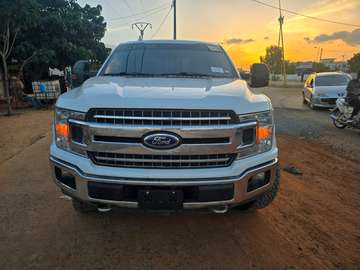 FORD F-150 XLT DIESEL
