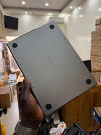MacBook Pro M2 Pro 14 Pouces