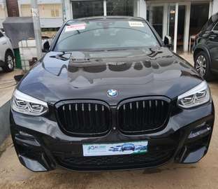 Tres belle BMW X4 M40i clean title