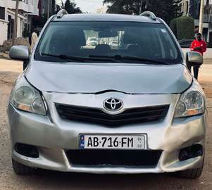 Toyota verso 2011