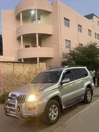 TOYOTA PRADO 2010