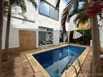 Ref_6198_GL Villa de 214 m² à vendre à la cité Horizon