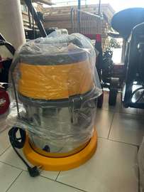 Aspirateur eau et poussiére 20L