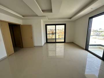 TRES BELLE APPARTEMENT F4 A LOUÉ AMITiE