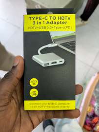 Adaptateur USB-C 3 en 1 4K gris argenté compact