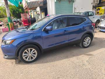 Nissan Qashqai ou rogue sport 2017