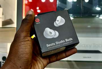 Beats Studio Buds
