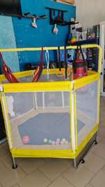 Trampoline pour la famille et enfants. 1,4 cl