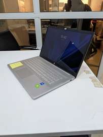 HP Laptop 17 i7 11ieme 16gb de ram 256 et 1 tera