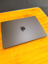 MacBook Pro M5 (2026) 14-inch