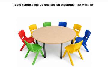 Table ronde avec 9 chaises en plastiques