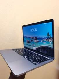 MacBook pro M1