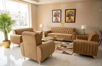 Salon 7 Places