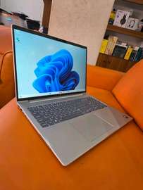 HP Elitebook 660 G11