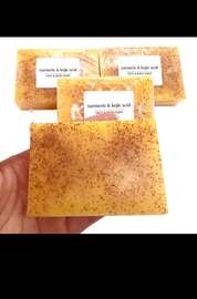 Gel exfoliant & savon au curcuma