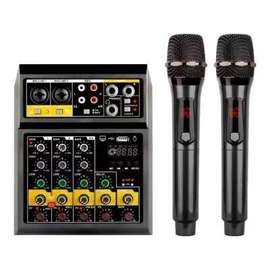 Table de mixage professionnelle avec 2 microphones