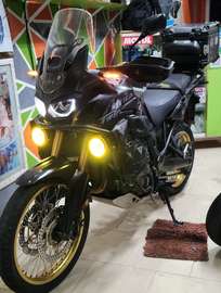 A vendre Honda Africa Twin 1000cm3 automatique