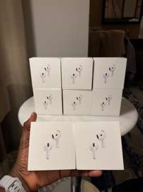 AirPods 4 ANC