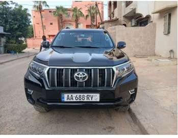 LOCATION TOYOTA PRADO 2024