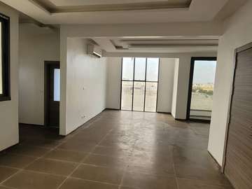 Trois chambres à louer par mois