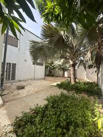 VILLA  R+1   A  LOUER  A FENETRE MERMOZ