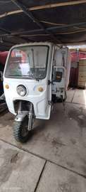 TRICYCLE FRIGORIFIQUE à Vendre