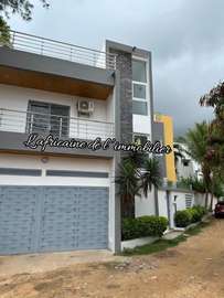 Villa à louer à Ngor – derrière chez Katia