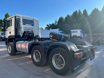 Camion tracteur Howo TX 6X4 Tractor