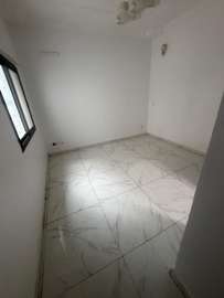 Studio à louer à Sicap Amitié 2