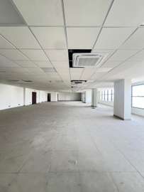 Plateaux de bureau à louer à partir de 465 m²