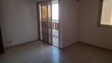 Appartement a loué a la sicap foire
