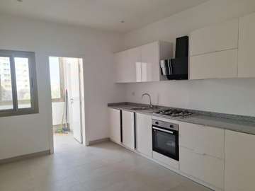 Appartement F4 à louer au point e