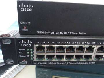 Switch Cisco PoE et switch HP PoE Gigabit