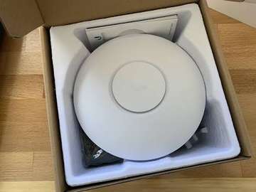 Points d'accès Wi-Fi Ubiquiti UniFi UAP-AC-LR