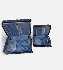 Set de deux valises TRAVELER'S CHOICE en coque bleue.