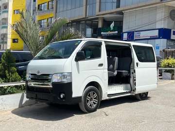 Toyota Hiace 2016