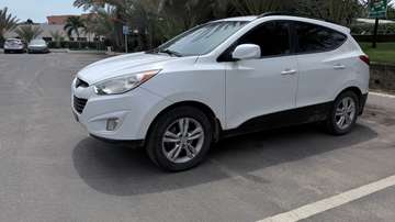 Hyundai ix35 SUV compact blanc automatique