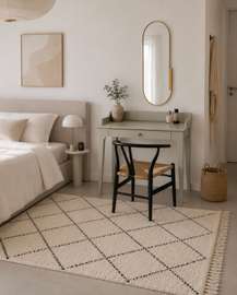 Commode IKEA et tapis fait maison