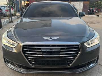 Genesis G90 2017