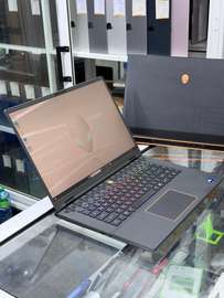 Dell Alienware M16 R2 Ultra 9 4070