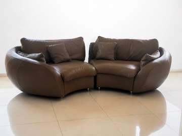 Canapé en cuir marron – Design moderne et confortable