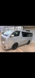 Toyota Hiace 2017 14 places