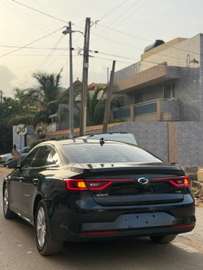 Renault sm6 2016