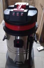 Puissant aspirateur double moteurs 80l