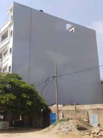 Façade à louer Dakar zone urbaine guele tapée