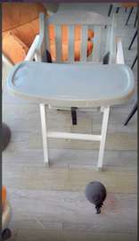 Chaise haute pour bébé