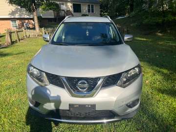 Nissan Rogue 2016 sv sous douane