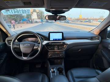 Ford Escape Sel Année: 2020